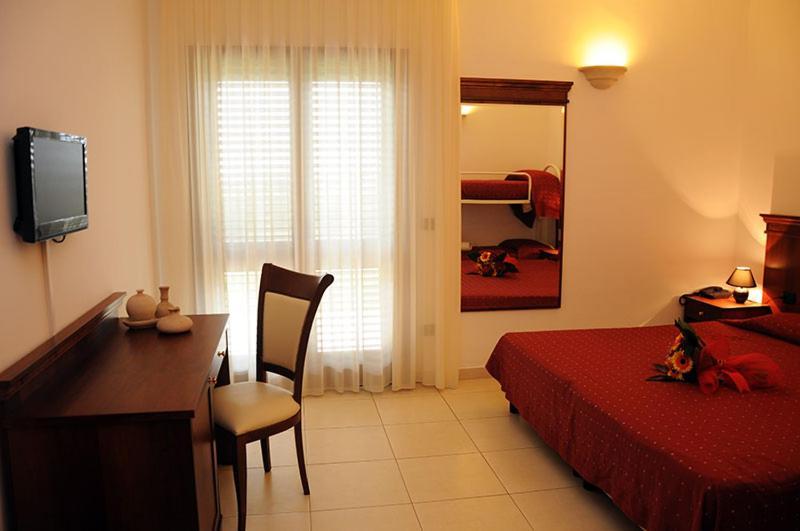 Agri Hotel Conte Salentino Sant Isidoro  Εξωτερικό φωτογραφία