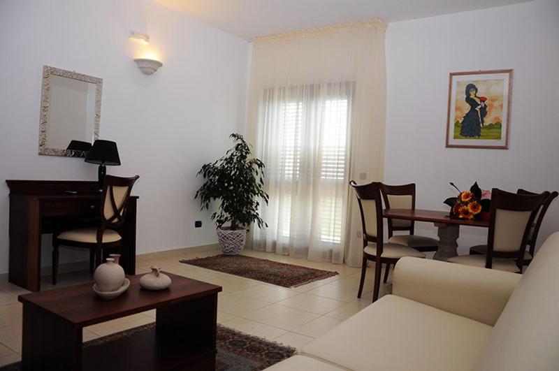 Agri Hotel Conte Salentino Sant Isidoro  Εξωτερικό φωτογραφία