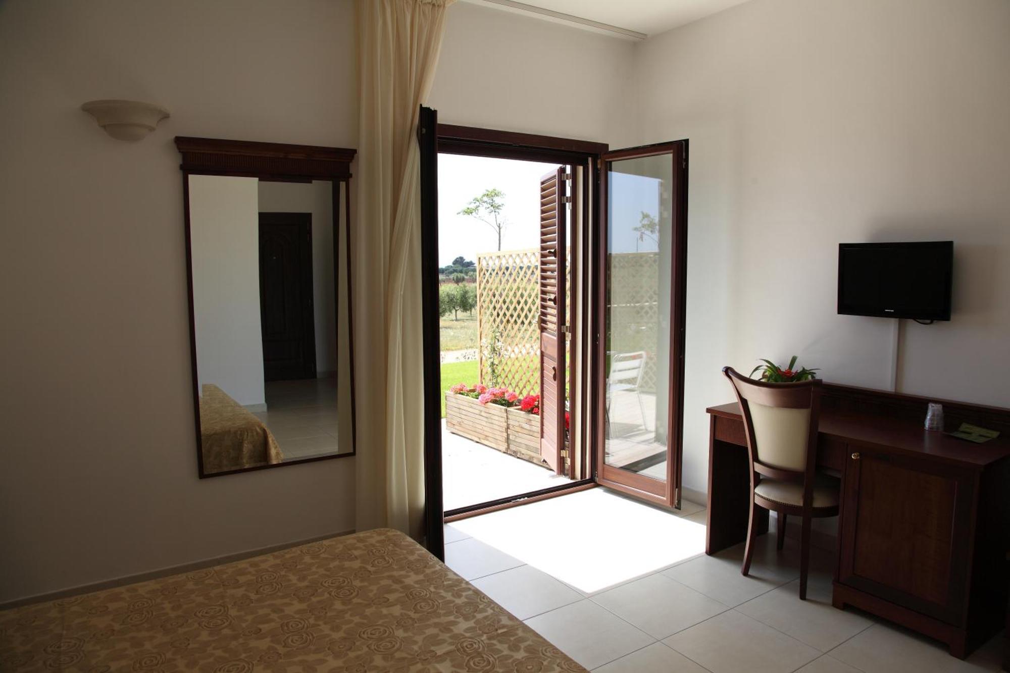 Agri Hotel Conte Salentino Sant Isidoro  Εξωτερικό φωτογραφία